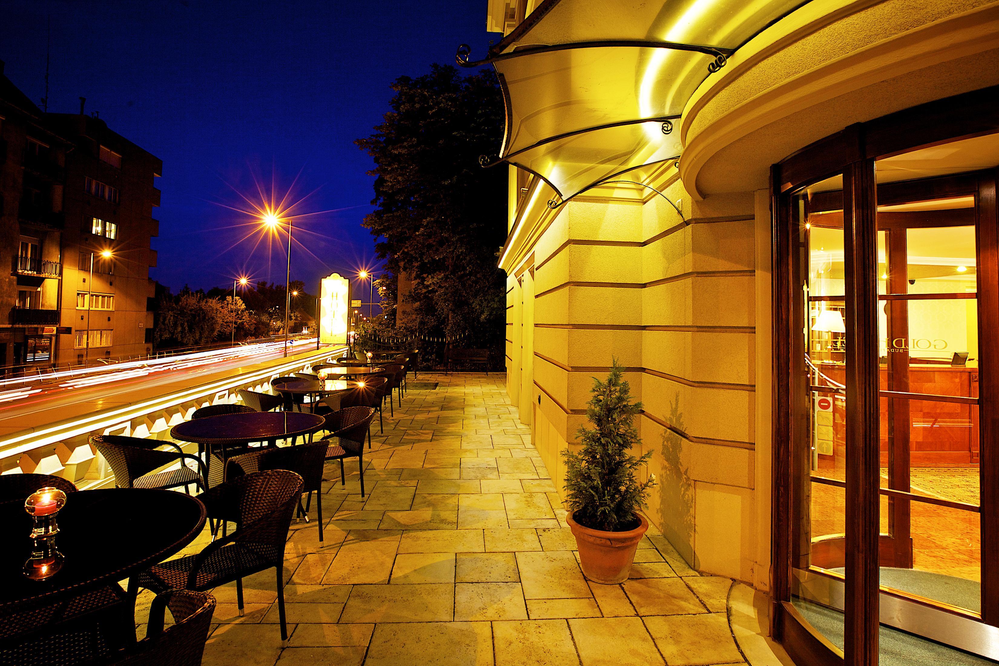 Gold Hotel Budapest Budapeste Exterior foto